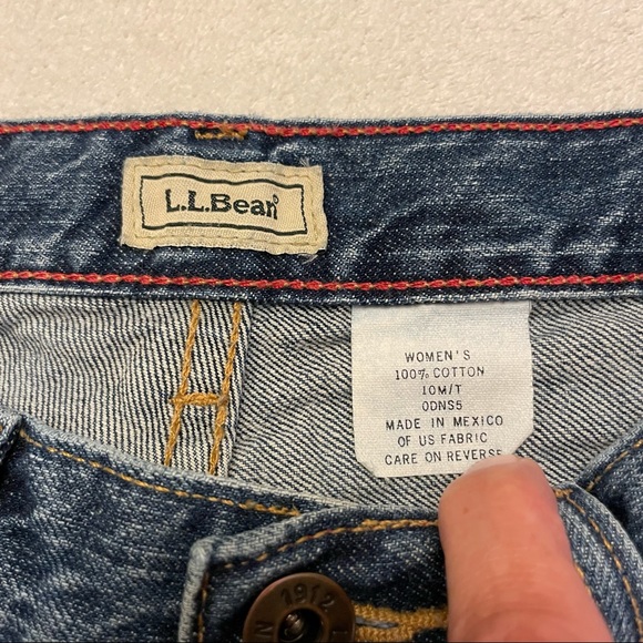 L.L. Bean High Rise Straight Leg Jeans.  Size 10T - Picture 3 of 4